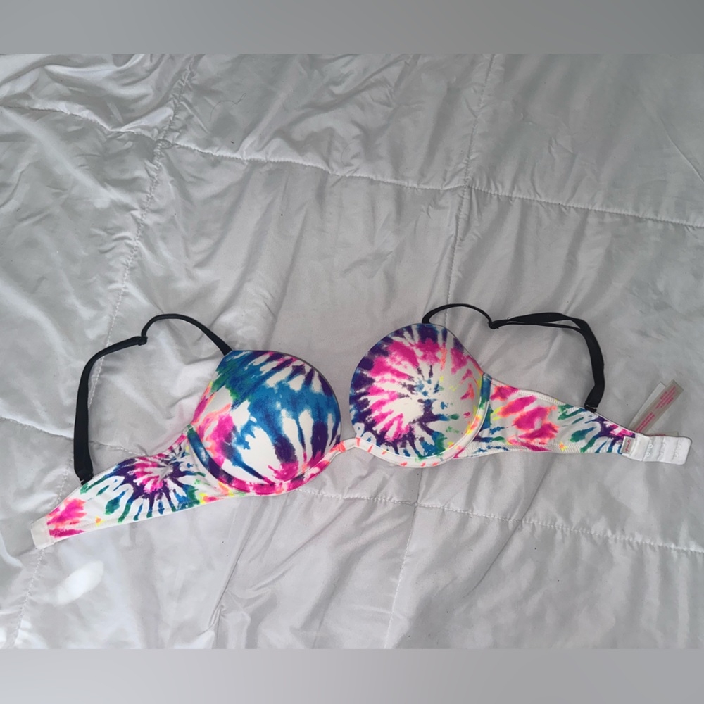 Victoria’s Secret PINK Push-Up Bra